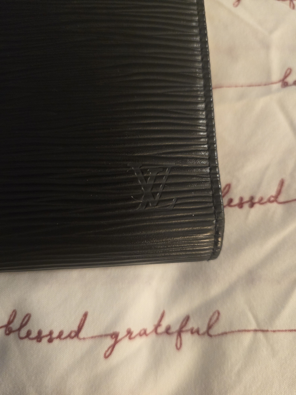 Louis Vuitton Black Mini Epi Wallet - Picture 4 of 15